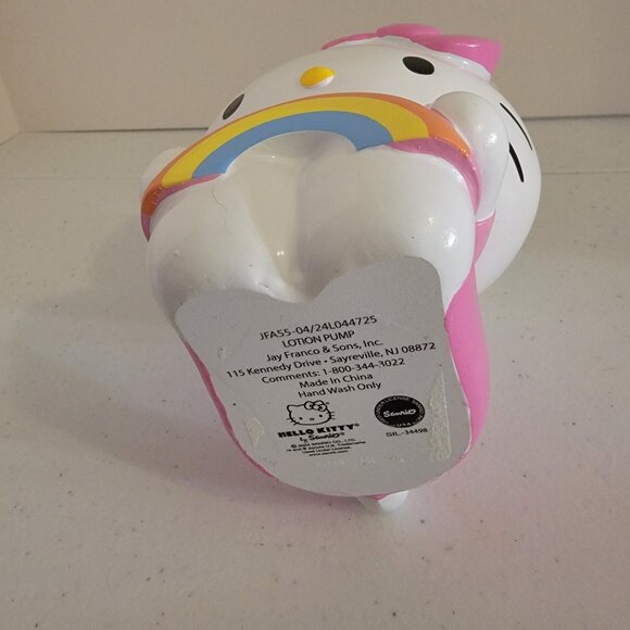 Hello Kitty Soap Dispenser with Rainbow- New - Picture 4 of 4